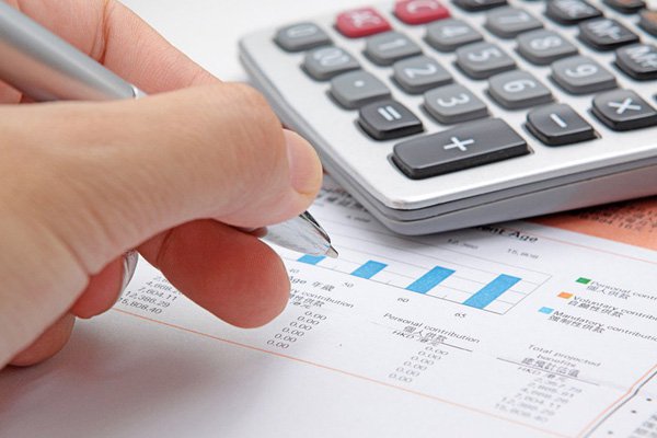 What to Look for in a Tax Preparation Professional Near Manhattan